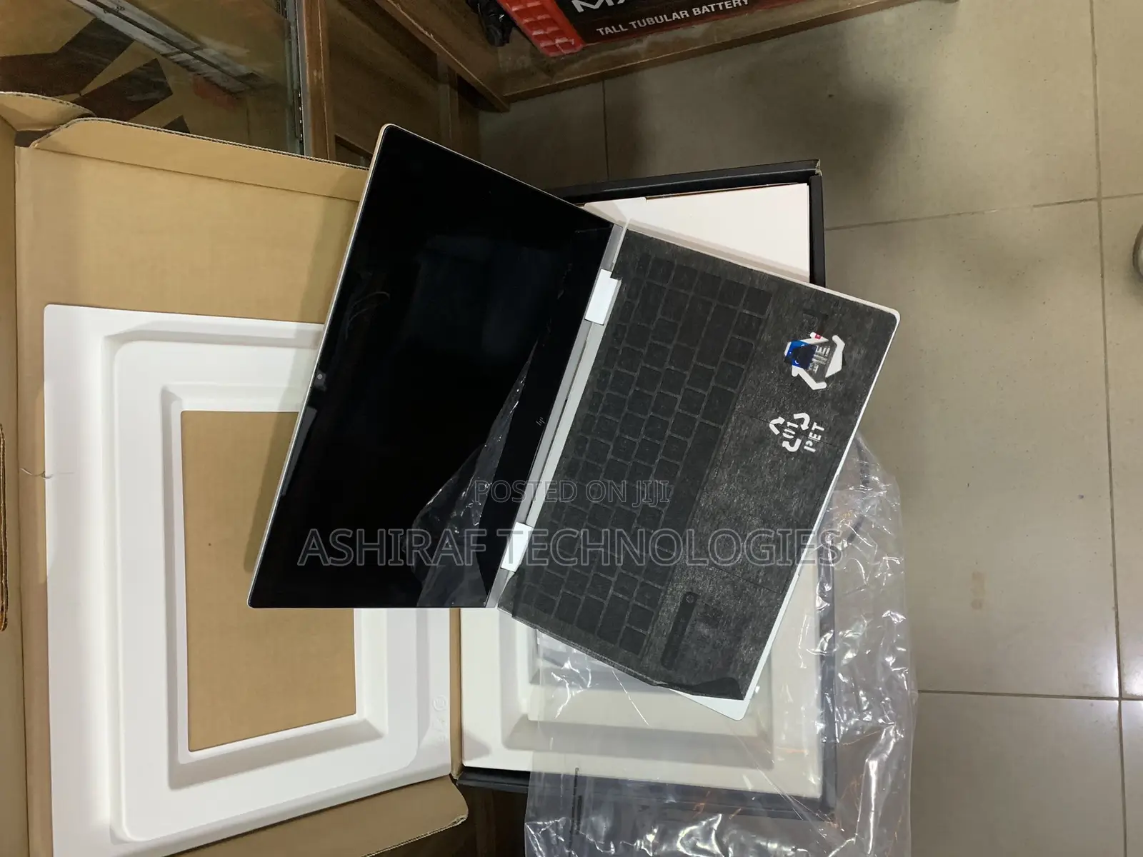 New Laptop HP 14z 8GB Intel Core I5 SSD 256GB