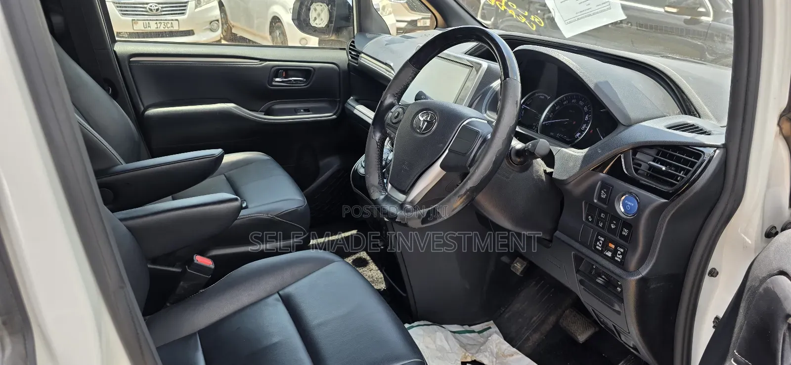 Toyota Noah 2017 Black