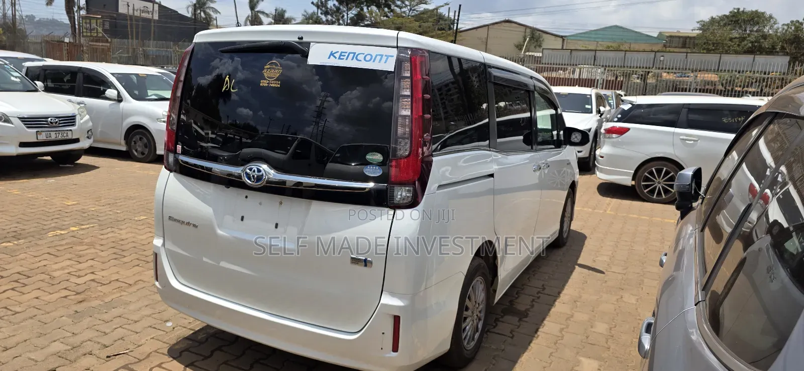 Toyota Noah 2017 Black