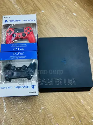 Sony Playstation 4 Slim+Games+Controllers