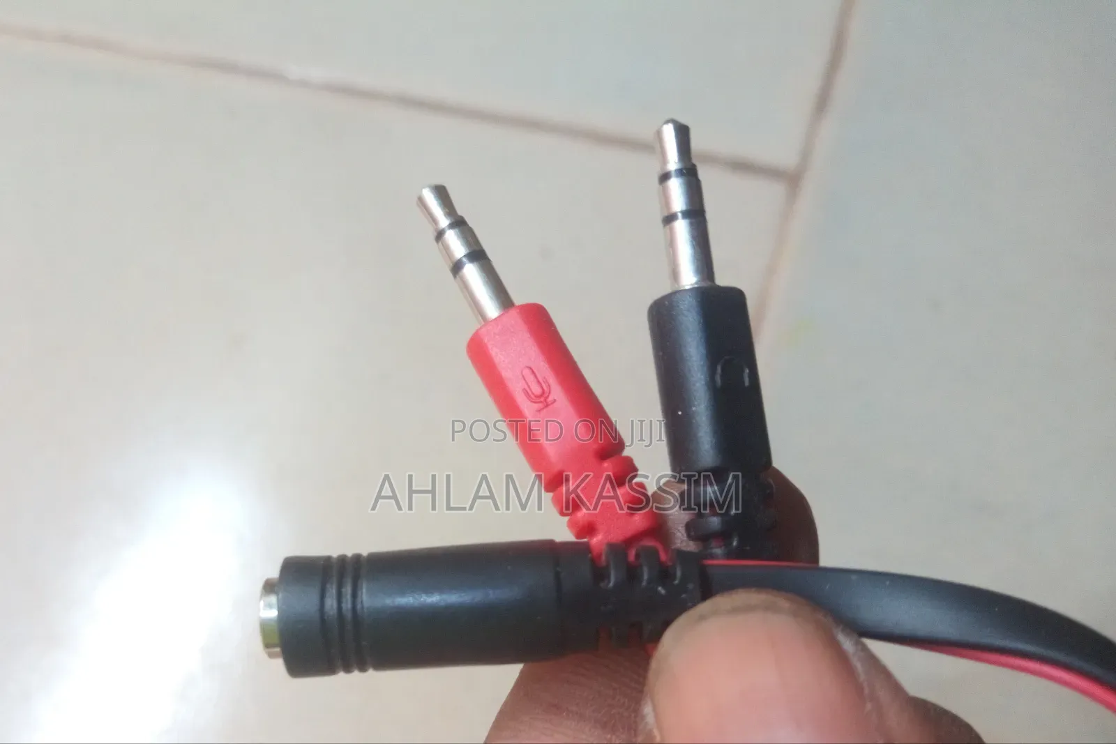 Speaker and Microphone Audio Merger Splitter Cable