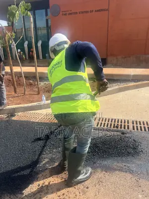 Corporate Parking Lot Asphalting