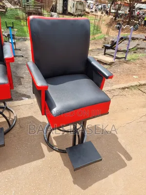 Peaceful Salon Chair/Relaxing Barber Chairs