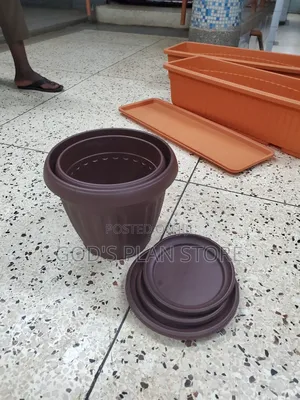 Matte Finish Plastic Flower Pots Flower Pots
