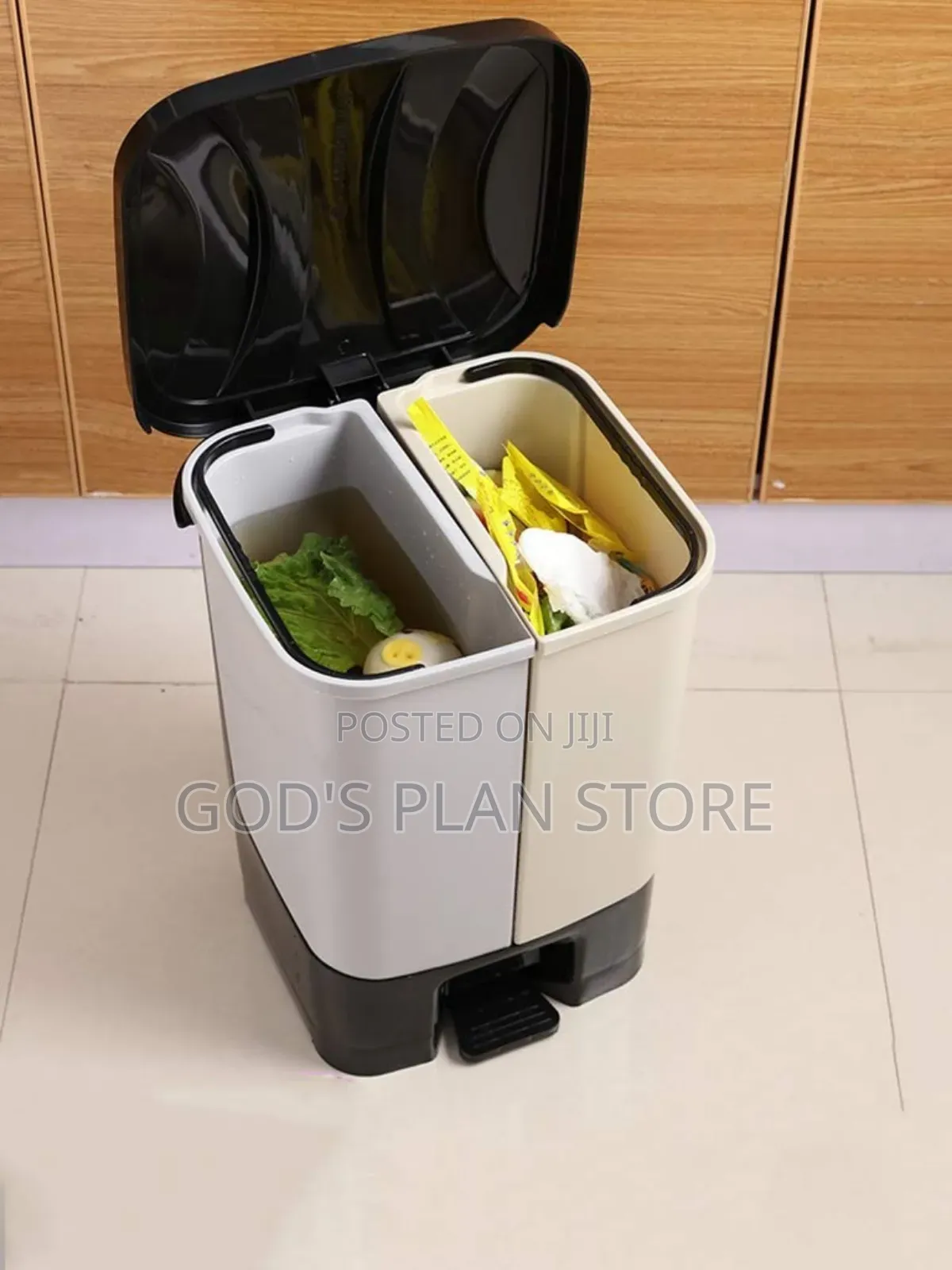 Smooth Surface Indoor Plastic Dust Bins