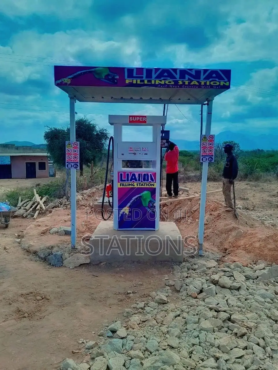 Single Pump System | Canopy Shade | Fuel Tank Installation