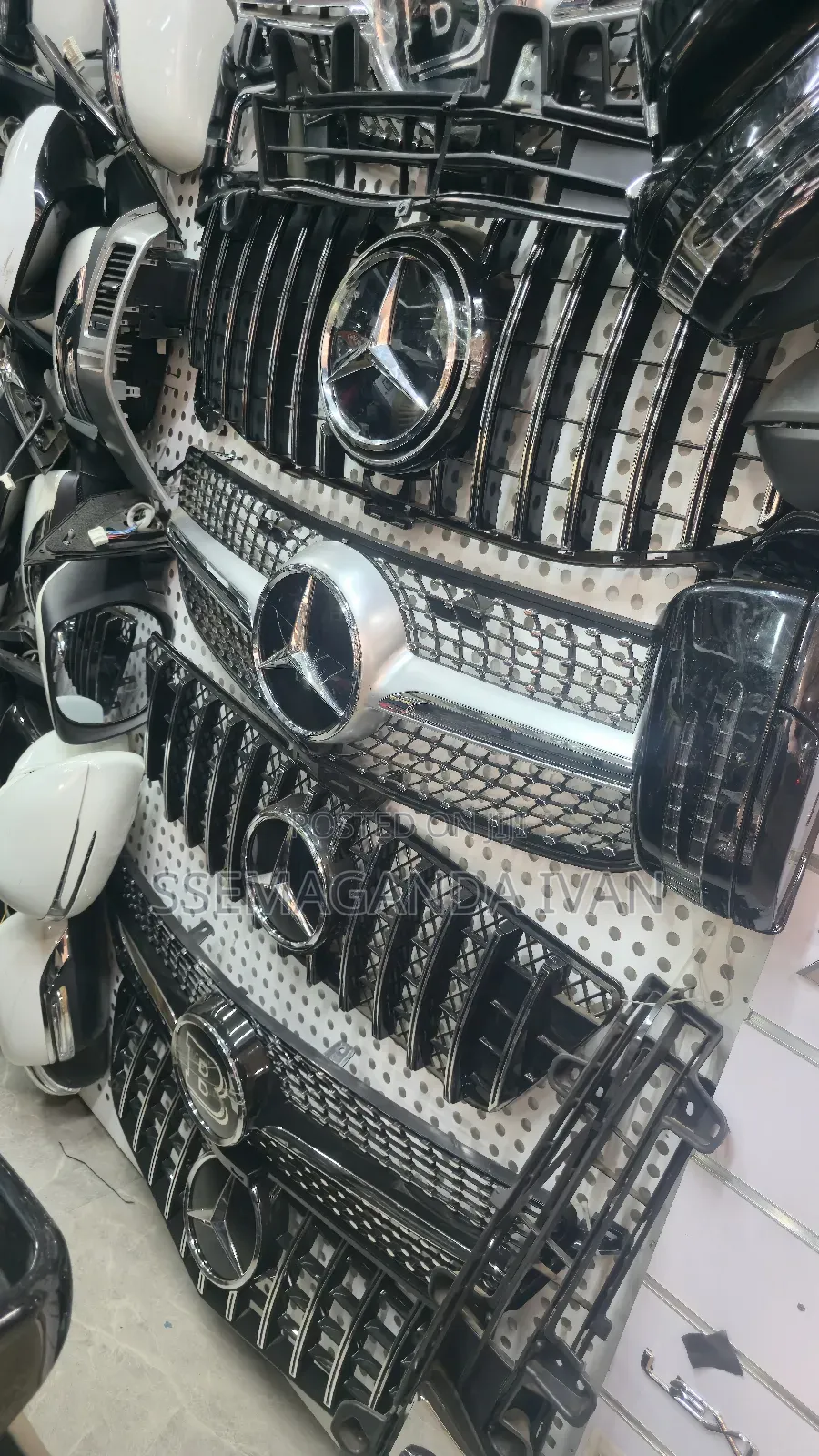 Mercedez Benz Grilles
