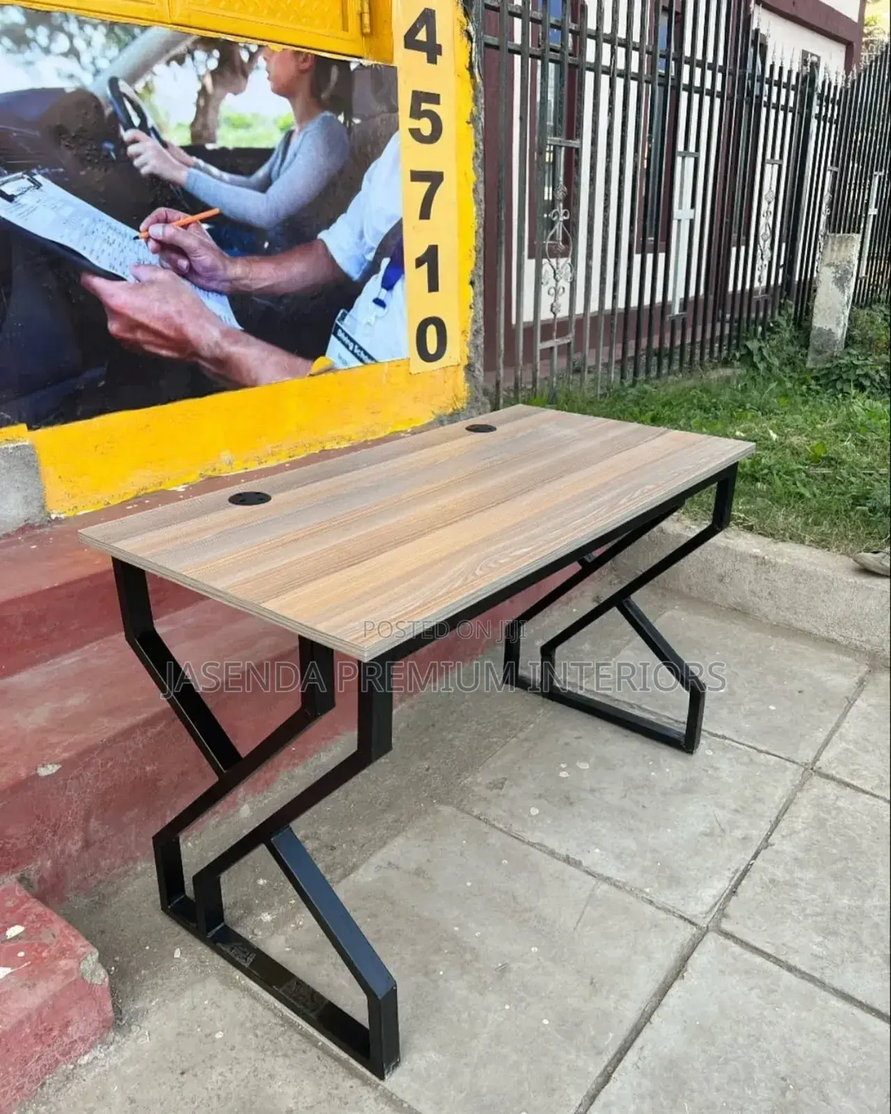 Modern Office Table/Office Table/Reading Desk/Offices Tables6