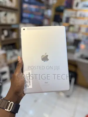 Apple iPad 10.2 (2019) 32 GB Gray