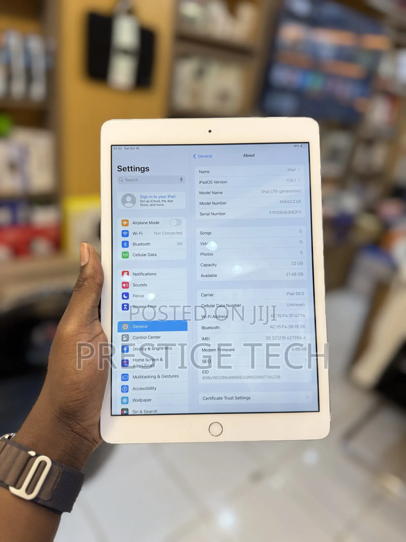 Apple iPad 10.2 (2019) 32 GB Gray