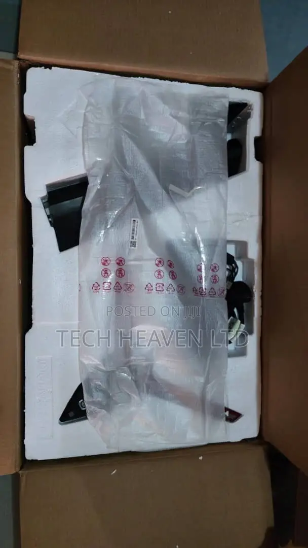 Ultragear Gaming Monitor 27-Inch QHD (2560 X 1440) Nano Ips