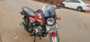 Bajaj Boxer 125 2022 Red