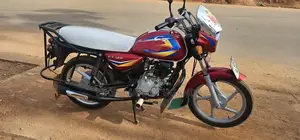 Bajaj Boxer 125 2023 Red