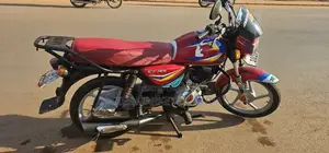 Bajaj CT 125X 2022 Red