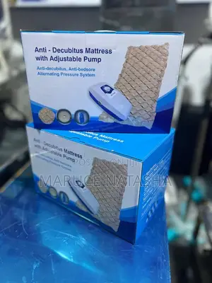 Anti Decubitus Air Mattress With a Pump