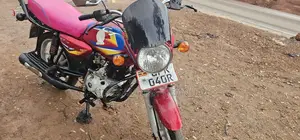 Bajaj CT 125X 2022 Red