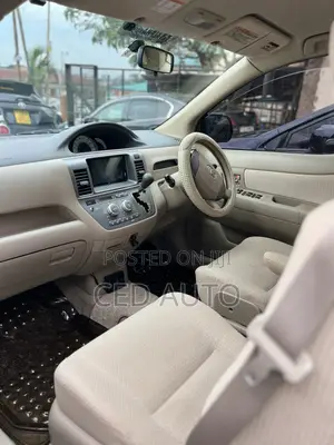 Toyota Raum 2006 Silver