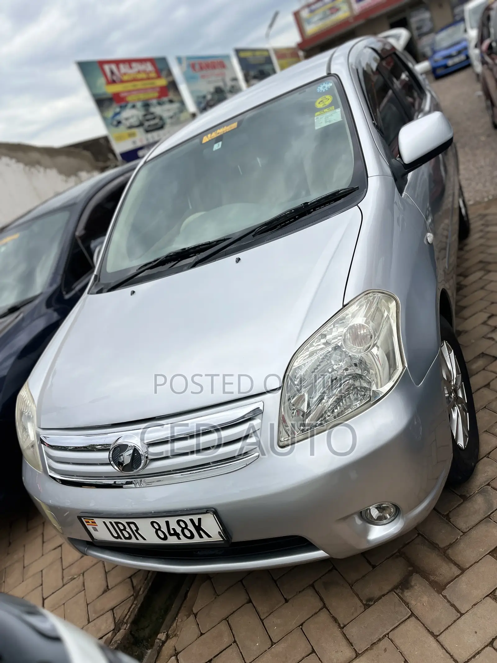 Toyota Raum 2006 Silver