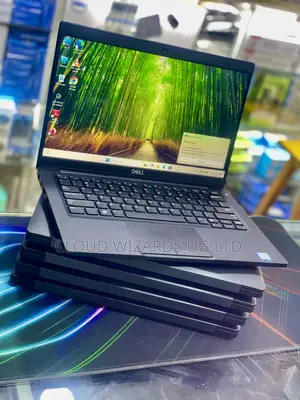 Laptop Dell Latitude 7390 8GB Intel Core I5 SSHD (Hybrid) 256GB