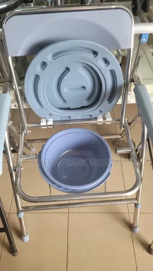 Commode Chair With Potty Heavy Duty Adjustable