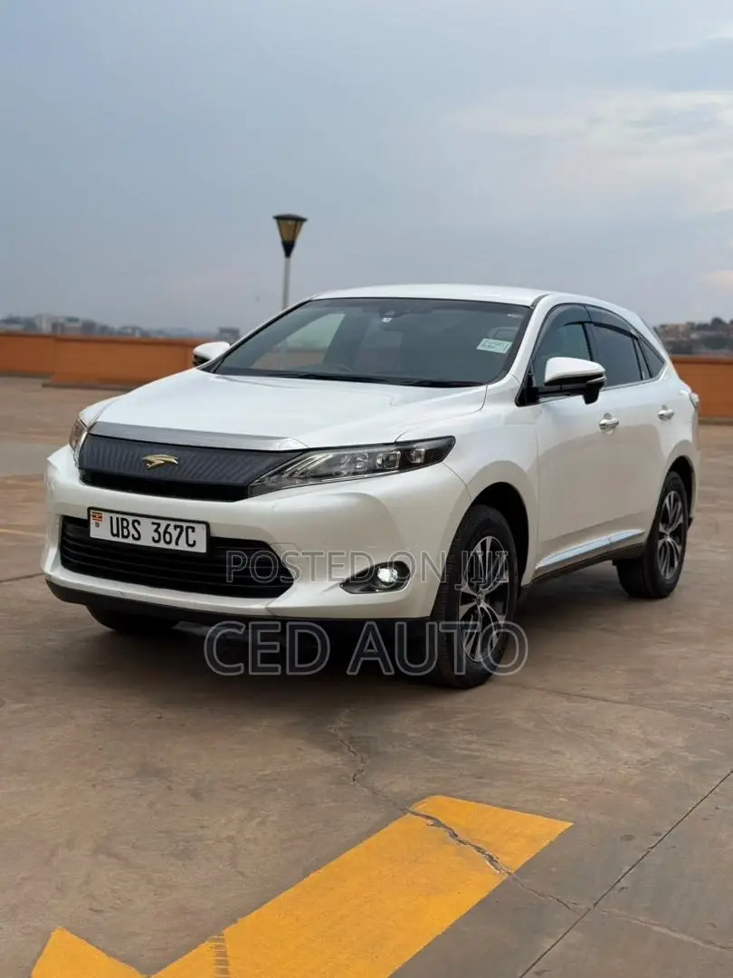 Toyota Harrier 2.0 2015 White