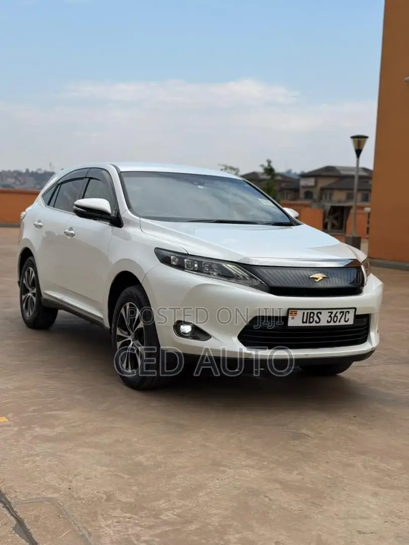 Toyota Harrier 2.0 2015 White