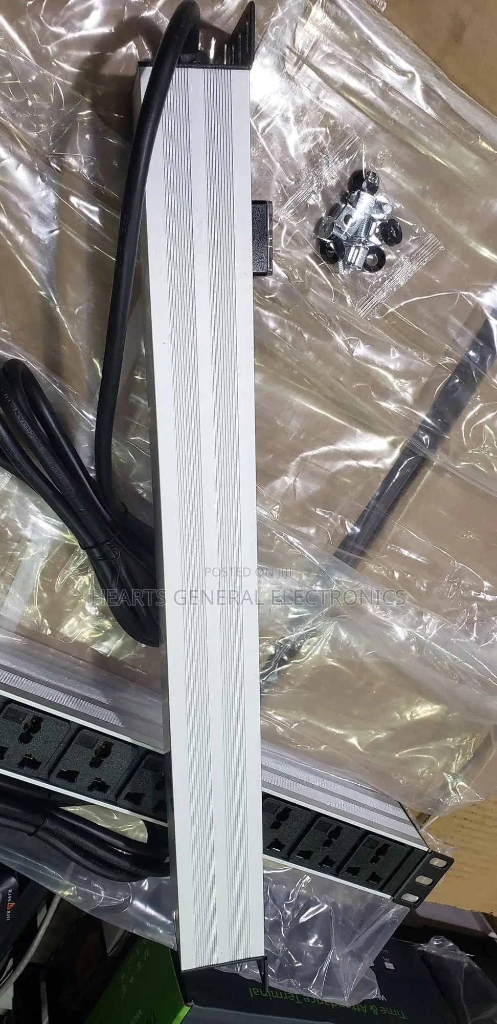 Power Describution Unit ( Pdu )