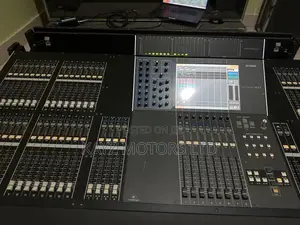 Yamaha M7 Cl 48 Digital Mixer