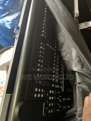 Behringer X32 Full Digital Mixer With Flight Case