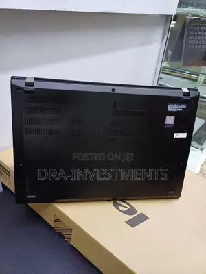 New Laptop Lenovo ThinkPad X270 8GB Intel Core I7 HDD 512GB