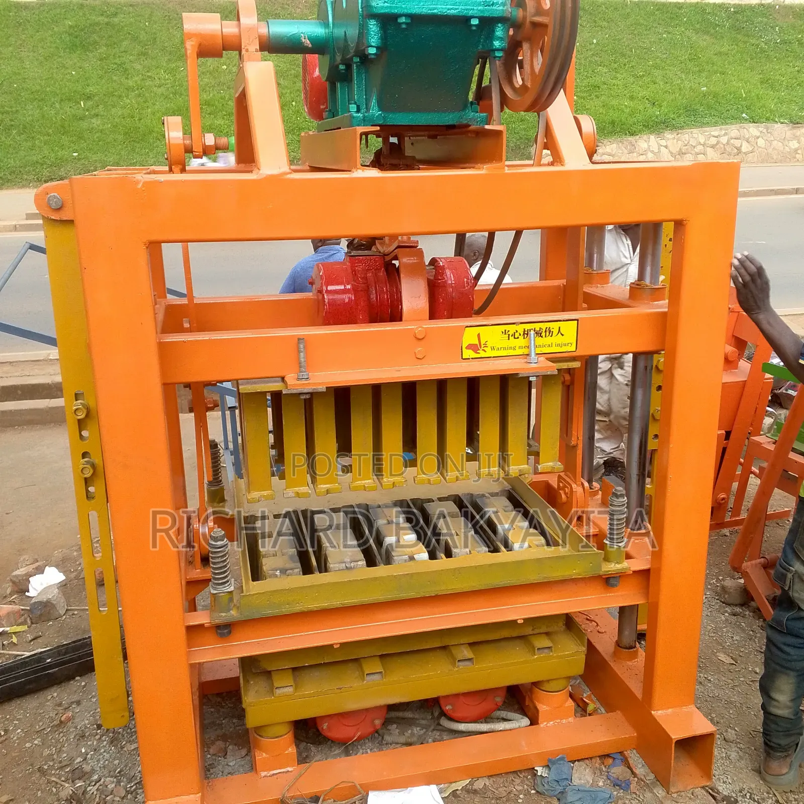 Automatic Brick Machine