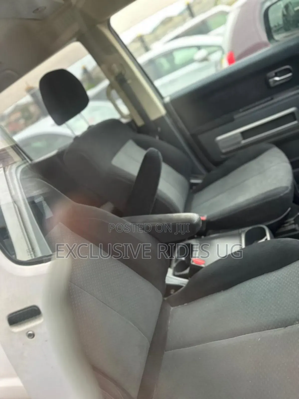 Mitsubishi Delica 2013 Silver