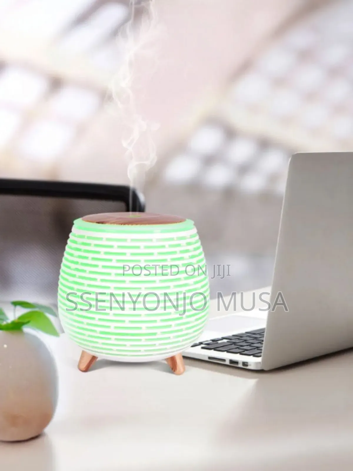Mini Oil Diffuser-portable Humidifier With Cool Mist Light