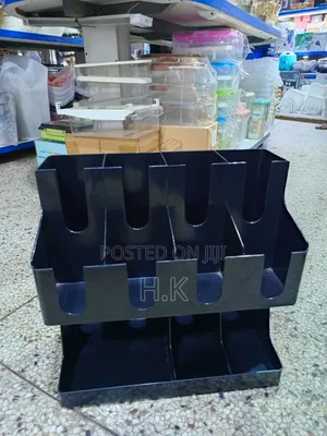 Multi-Compartment Cup and Lid Organizer
