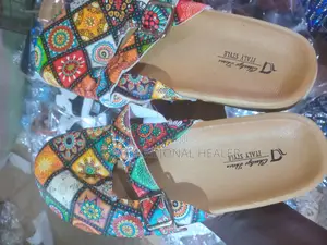 Dodo Ladies And Gentlemen Shoe Centre.