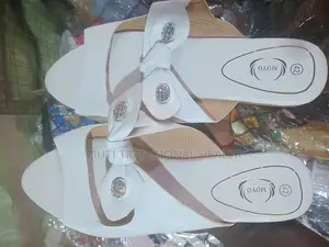 Dodo Ladies And Gentlemen Shoe Centre.