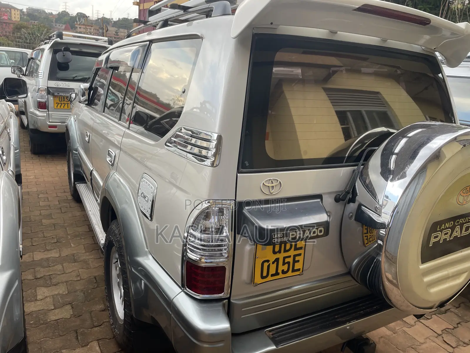 Toyota Land Cruiser Prado 2001 Gray