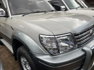 Toyota Land Cruiser Prado 2001 Gray