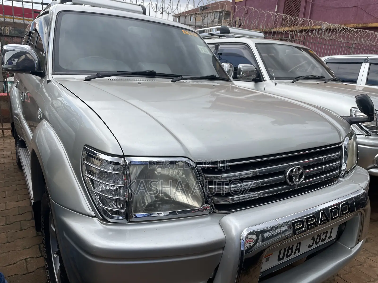 Toyota Land Cruiser Prado 2000 Silver