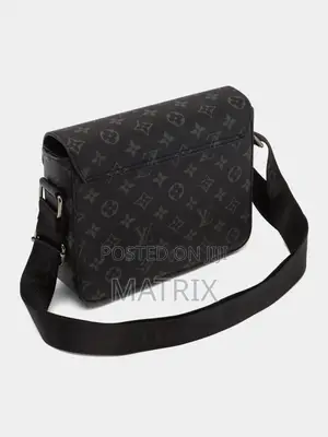 Louis Vuitton Shouldee Crossbody Bag Leather