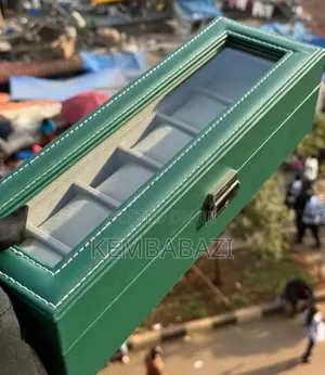 6-Slot Watch Box