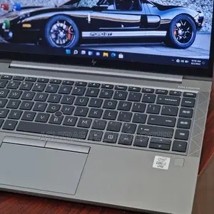 New Laptop HP ZBook Firefly 16 G10 16GB Intel Core I7 SSD 512GB