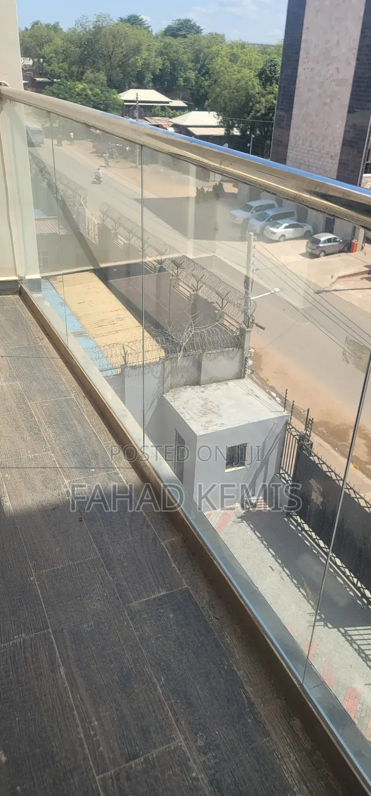 Frameless Glass Railing