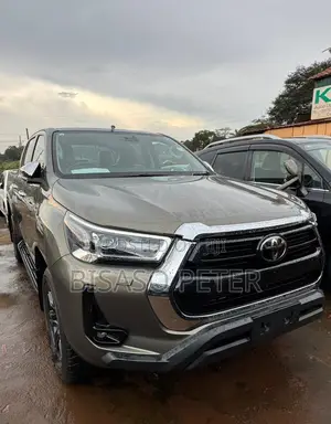 Toyota Hilux 2017 Brown