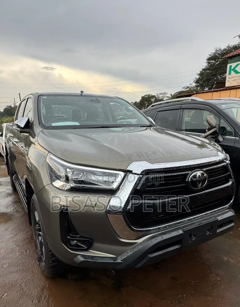 Toyota Hilux 2017 Brown