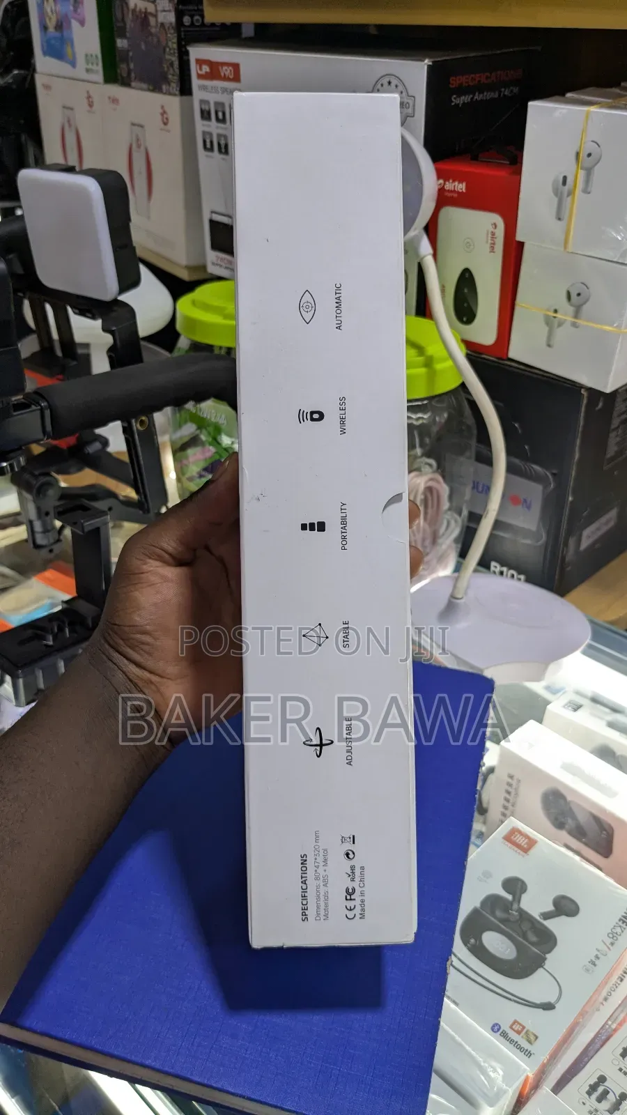 Es-B181k Face-Tracking Tripod Stand.