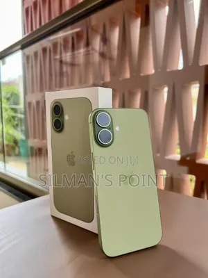 New Apple iPhone 17 256 GB Green