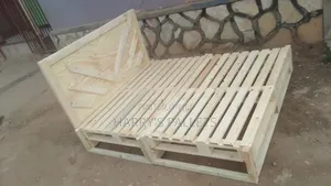Pallet Bed