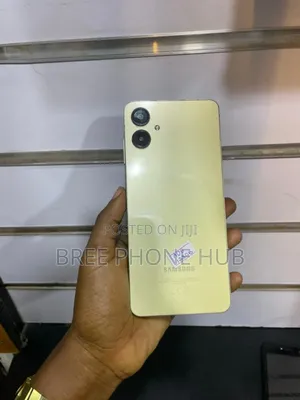 Samsung Galaxy A06 128 GB Rose Gold