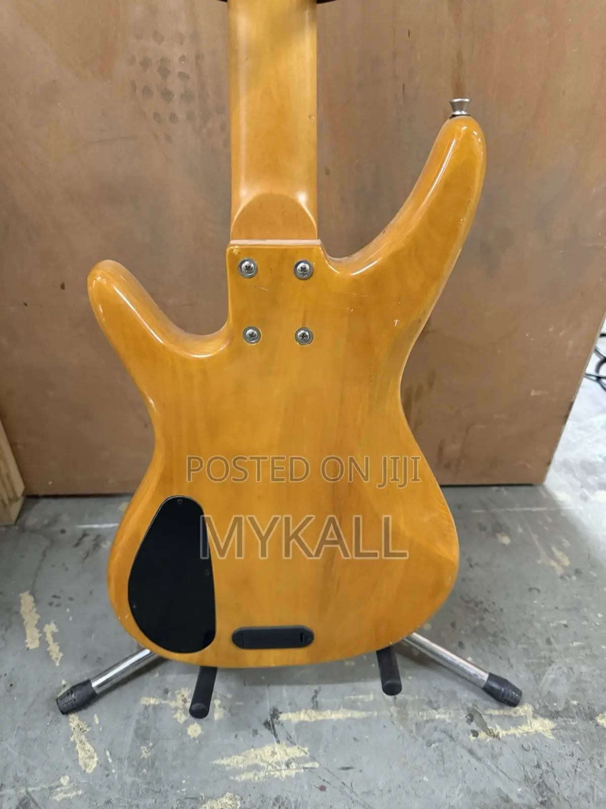 Ashton Ab-805 5-String Active Bass Guitar – Natural Finish